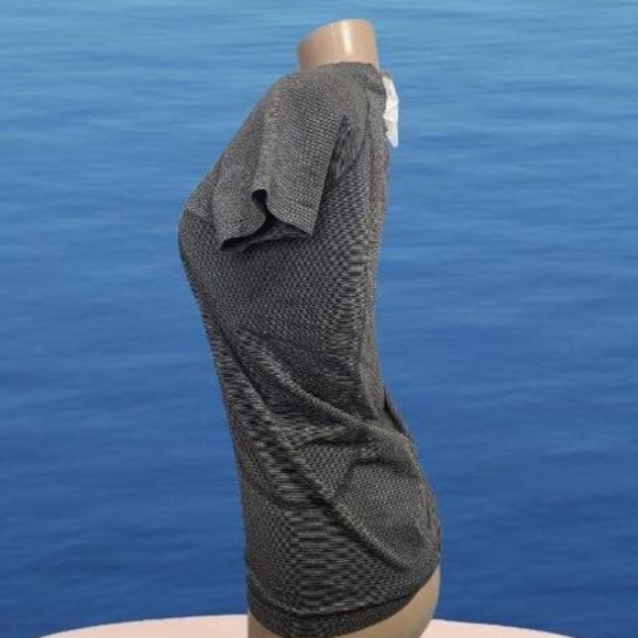 Lululemon blouse - Picture 3 of 4